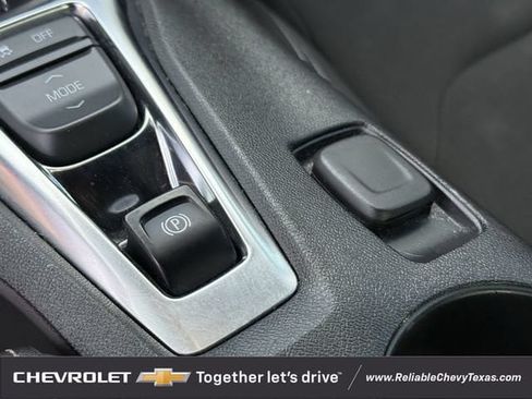 Used 2022 Chevrolet Camaro LT RWD image 20