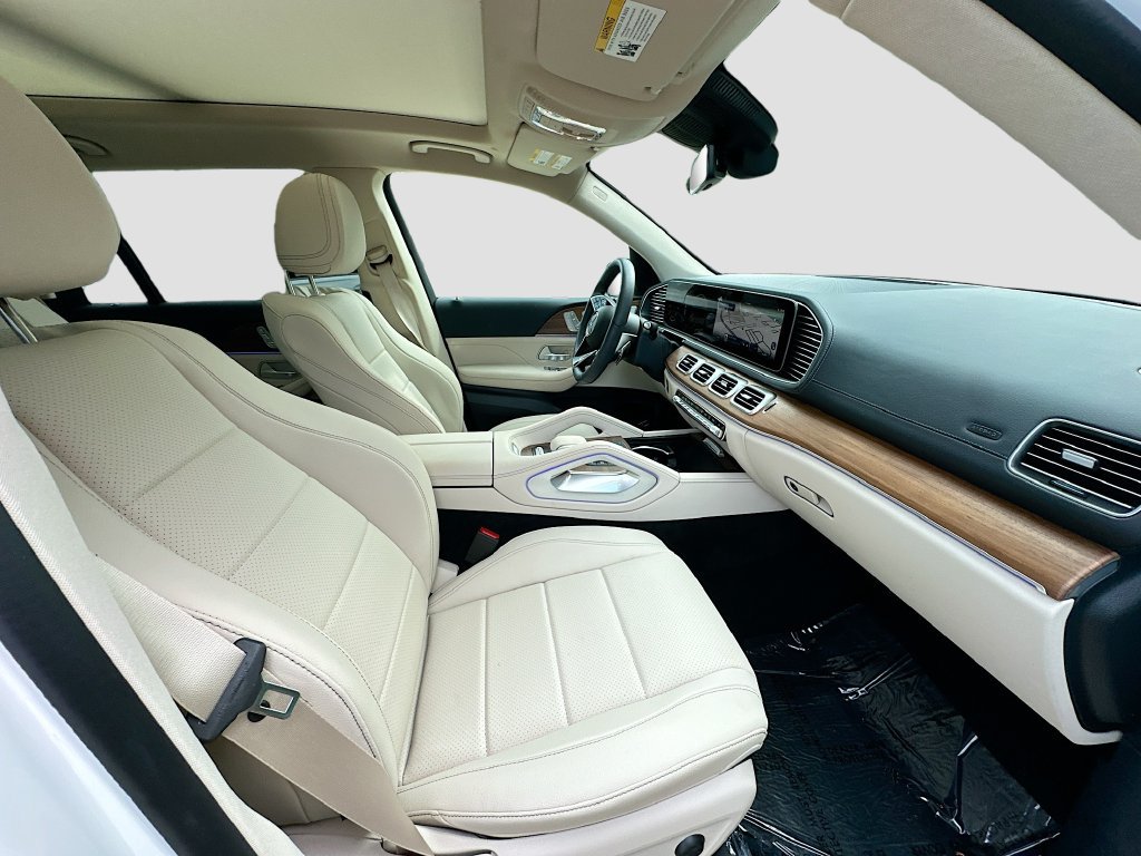 Certified 2026 Mercedes-Benz GLS 450 4MATIC image 31