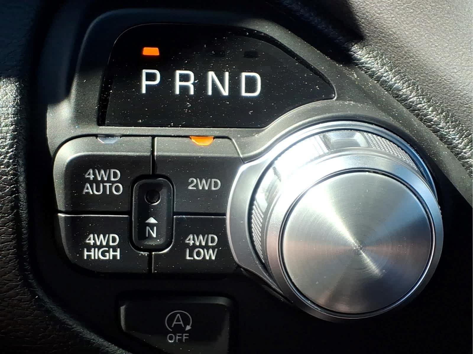 Used 2025 RAM 1500 Laramie AWD/4WD image 22