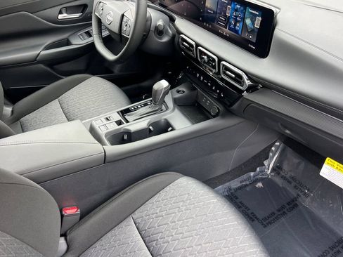 New 2026 Nissan Sentra SV w/ SV Convenience Package FWD image 12