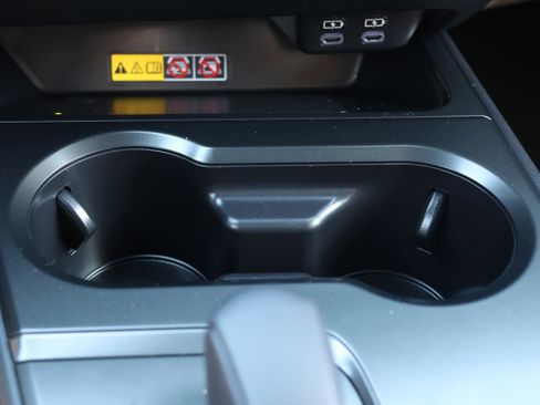 Certified 2025 Lexus UX 300h AWD w/ Accessory Package (Z2) image 27