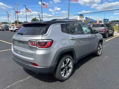 Used 2019 Jeep Compass Limited AWD/4WD image 5