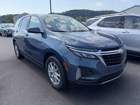 Used 2024 Chevrolet Equinox LT w/ LPO, Floor Liner Package FWD image 2
