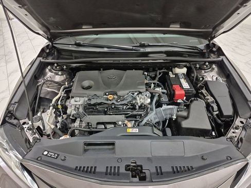 Used 2022 Toyota Camry LE image 30