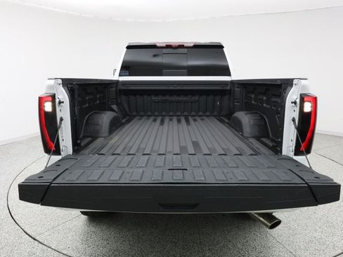 Used 2024 GMC Sierra 2500 Denali w/ Denali Reserve Package AWD/4WD image 18