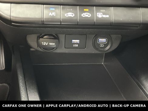 Used 2021 Hyundai Elantra SE FWD image 18