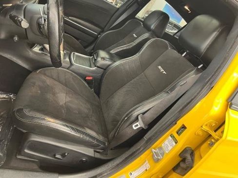 Used 2017 Dodge Charger SRT w/ Harman/Kardon Audio Group RWD image 32