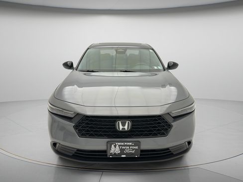 Used 2023 Honda Accord Sport image 2