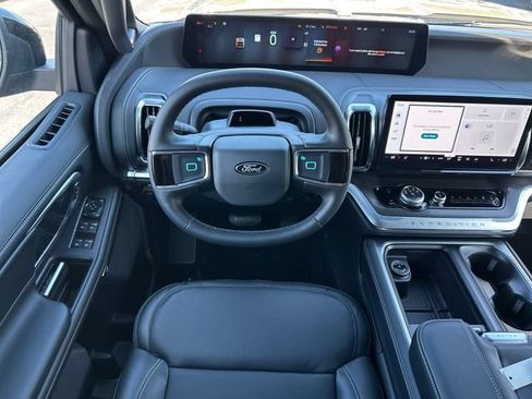 New 2026 Ford Expedition Max Platinum w/ Stealth Performance Package AWD/4WD image 14