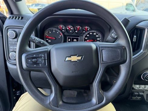 Used 2024 Chevrolet Silverado 2500 Custom w/ Custom Value Package image 15