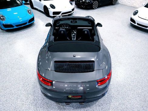 Used 2017 Porsche 911 Carrera S image 11