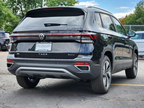 New 2025 Volkswagen Taos SE image 8