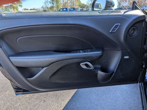 Used 2022 Dodge Challenger R/T w/ Plus Package image 10