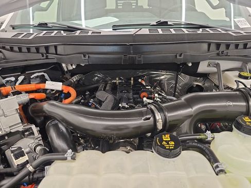 Certified 2025 Ford F150 Platinum AWD/4WD image 42