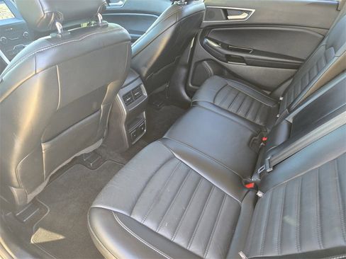Used 2018 Ford Edge SEL w/ Equipment Group 201A image 29