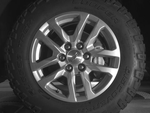 Used 2021 Chevrolet Silverado 1500 LT RWD image 10