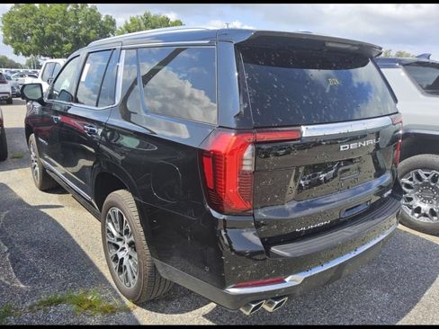 Used 2025 GMC Yukon Denali w/ Denali Reserve Package RWD image 8