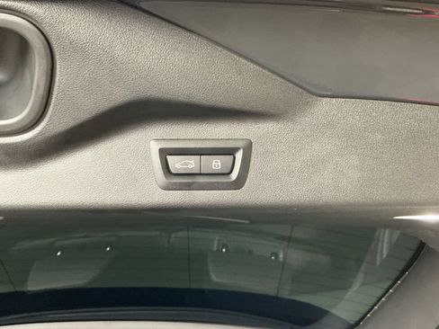 Certified 2025 BMW X7 M60i AWD/4WD image 34