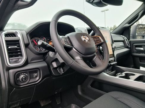 New 2026 RAM 2500 Big Horn AWD/4WD image 10