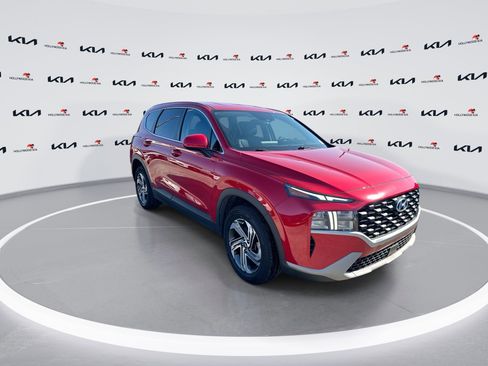 Used 2023 Hyundai Santa Fe SE FWD image 2