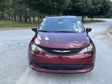Used 2023 Chrysler Voyager LX image 2