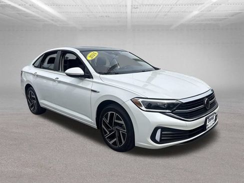 Used 2024 Volkswagen Jetta SEL FWD image 4