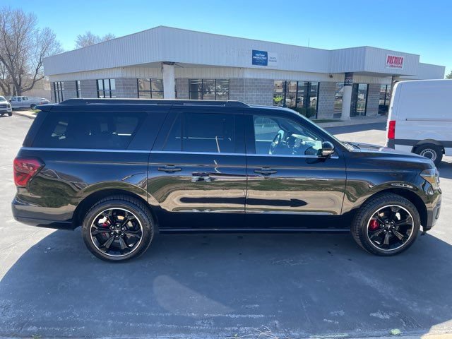 Used 2024 Ford Expedition Max Limited AWD/4WD image 4