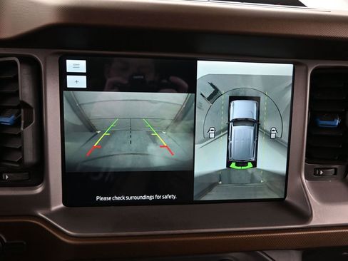 Used 2023 Ford Bronco Outer Banks w/ Sasquatch Package image 24