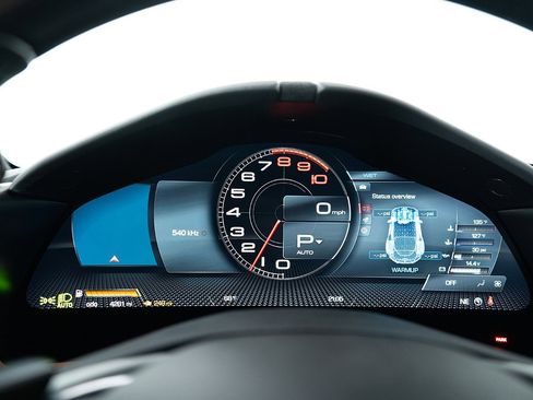 Used 2022 Ferrari Roma image 16