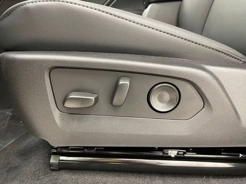 New 2026 Chevrolet Colorado Trail Boss AWD/4WD image 10