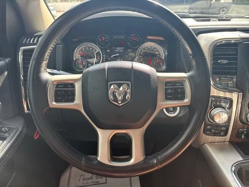 Used 2016 RAM 1500 Laramie w/ Convenience Group AWD/4WD image 28