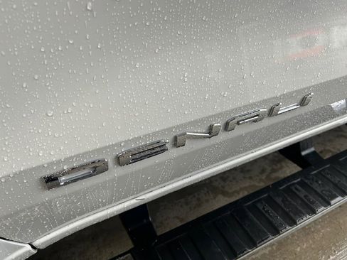 Used 2023 GMC Canyon Denali image 31