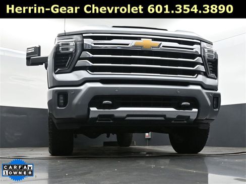 Used 2024 Chevrolet Silverado 2500 High Country image 45