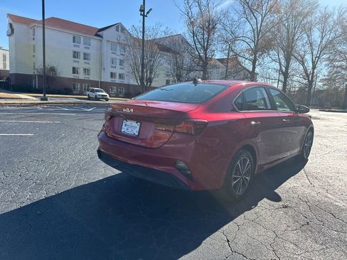 Certified 2024 Kia Forte LXS image 3