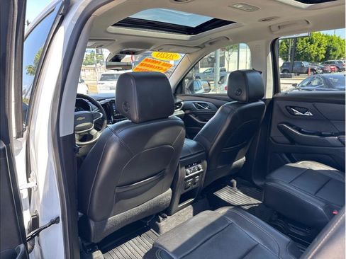 Used 2020 Chevrolet Traverse Premier w/ Redline Edition FWD image 19
