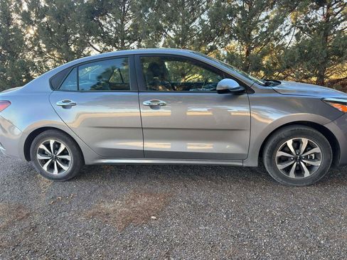 Used 2022 Kia Rio S w/ Technology Package image 12