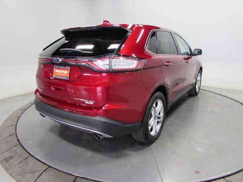 Used 2018 Ford Edge Titanium w/ Technology Package FWD image 7