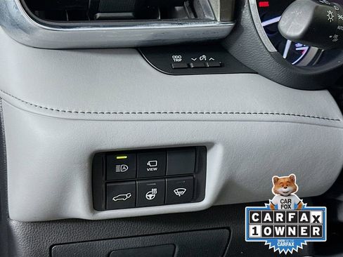 Used 2022 Toyota Highlander Limited AWD/4WD image 11