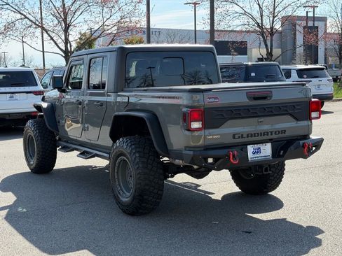 Used 2022 Jeep Gladiator Willys image 10
