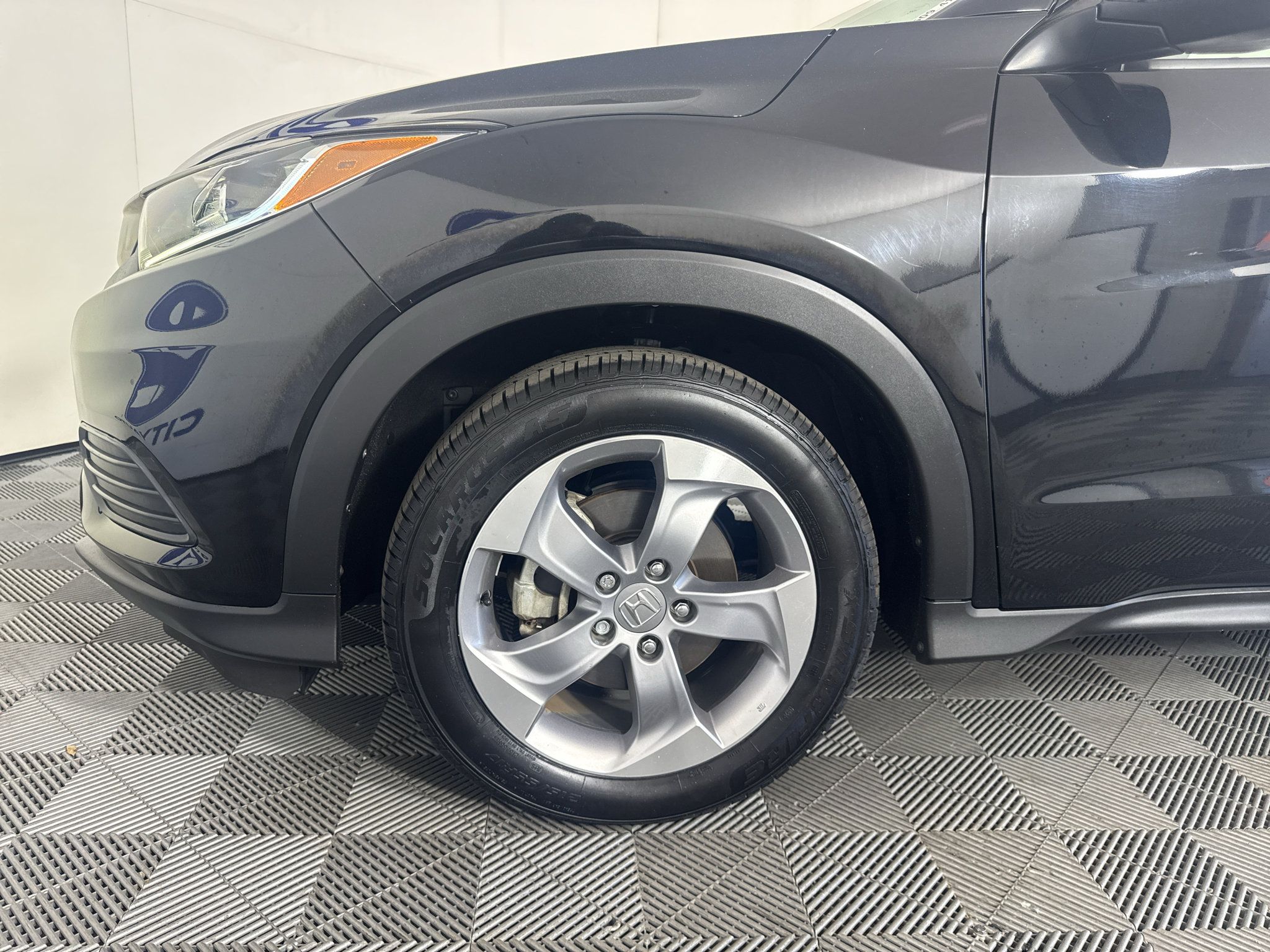 Used 2022 Honda HR-V LX image 11