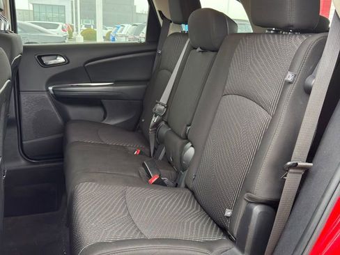 Used 2020 Dodge Journey SE w/ SE Popular Equipment Group FWD image 22