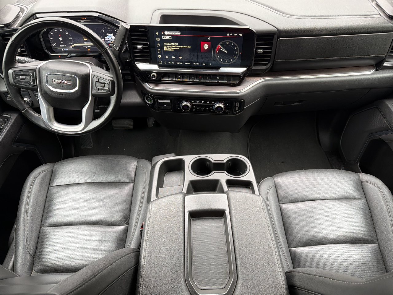 Used 2025 GMC Sierra 1500 SLT RWD image 2
