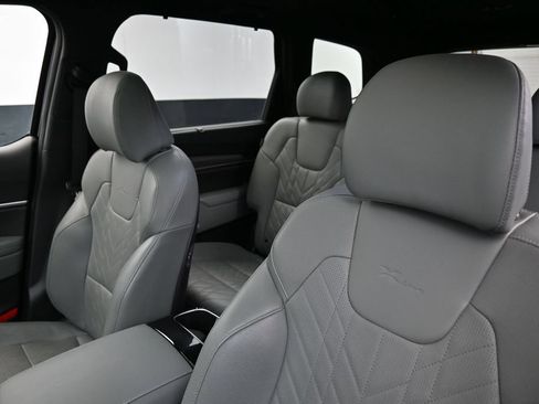 Certified 2024 Kia Telluride EX X-Line AWD/4WD image 14
