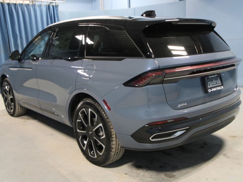 New 2026 Lincoln Nautilus Reserve image 27