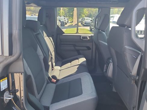 Used 2025 Ford Bronco Big Bend AWD/4WD image 16