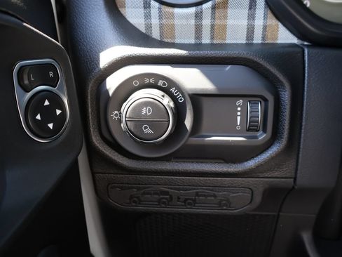 New 2026 Jeep Gladiator Sport AWD/4WD image 30