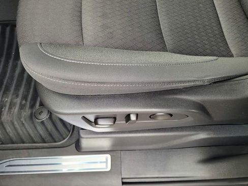 Used 2022 Chevrolet Silverado 1500 LT image 24