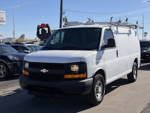 Used 2013 Chevrolet Express 2500 w/ Power Package image 2