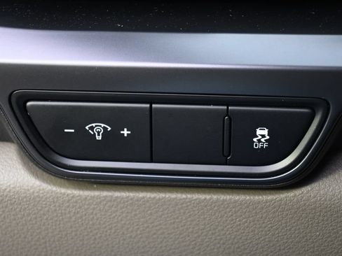 Used 2026 Kia Carnival FWD image 25
