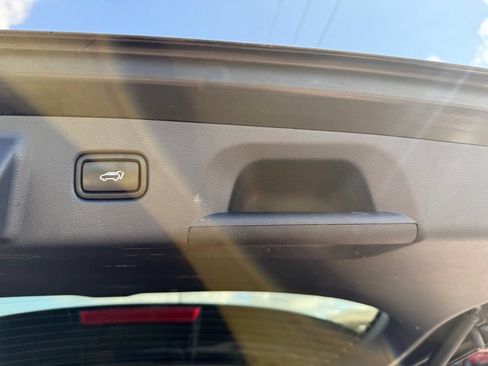 Used 2023 Hyundai Palisade Limited FWD image 33